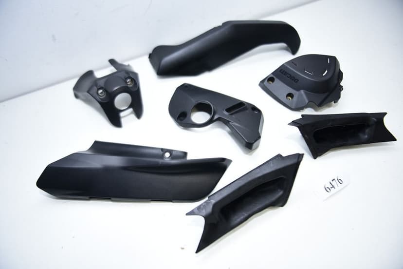 Ducati Monster 2017-2022 821 Plastice ornamente radiator