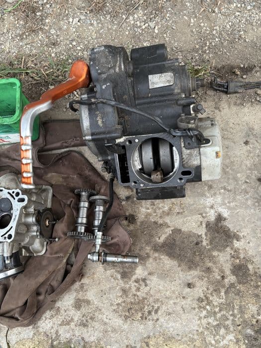 Dezmembrez motor de husqvarna fc250 2014!!