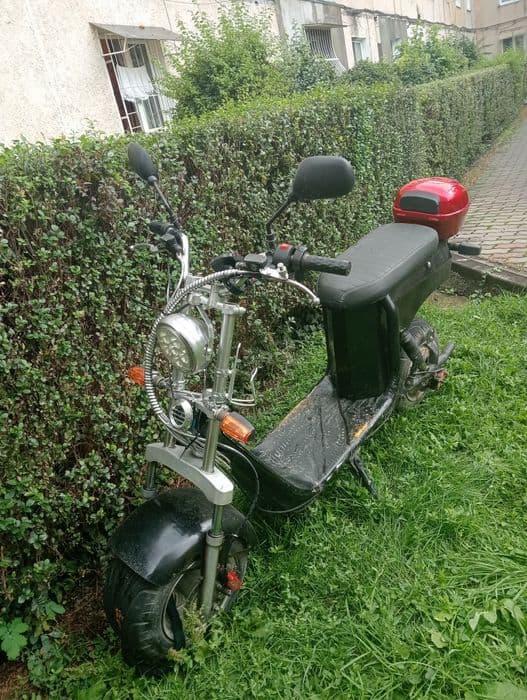 Vând scuter electric  city coco