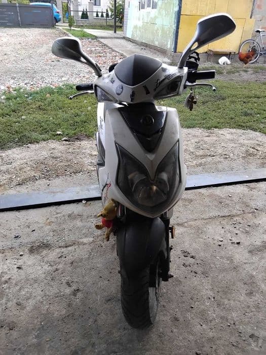 Vand urgent scuter nu porneste nu mai ma ocup de el