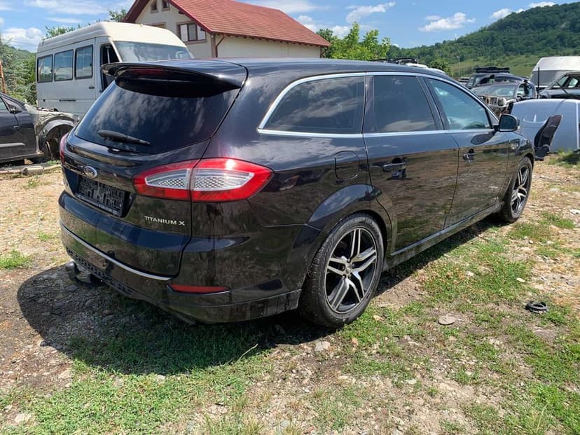 Dezmembrari Dezmembrez Piese piesa Dez Ford Mondeo Mk4 2.0diesel break