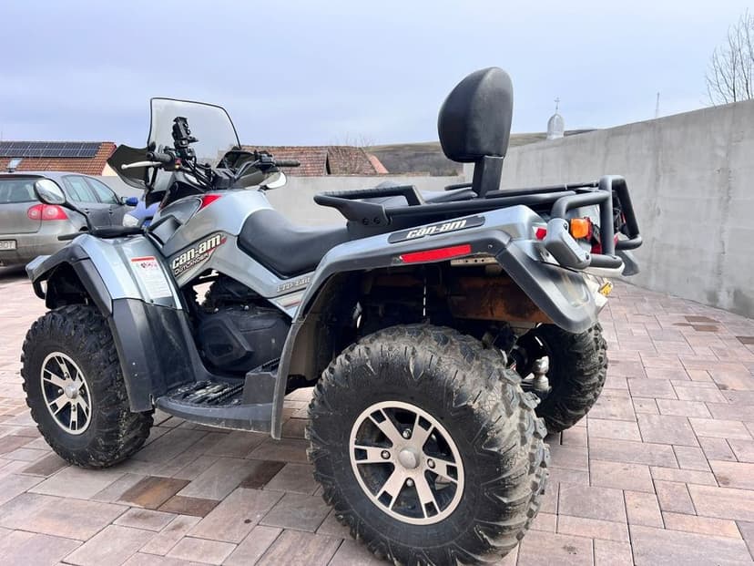 Vand Can-am Outlander 800 LTD