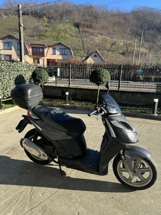 Aprilia sportCity 200cc