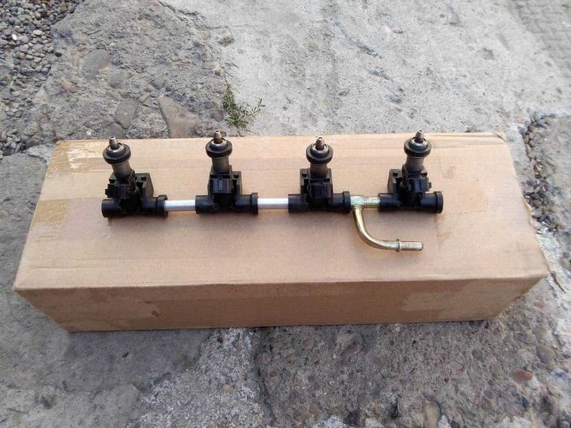 INJECTOARE / suzuki gsxr 750 K 1 K 2 K 3