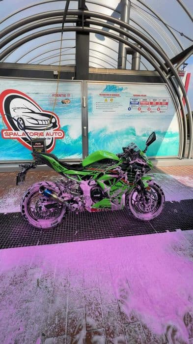 Kawasaki Ninja 125 – 2024 | Stare foarte bună | (Pops & Bangs) A1