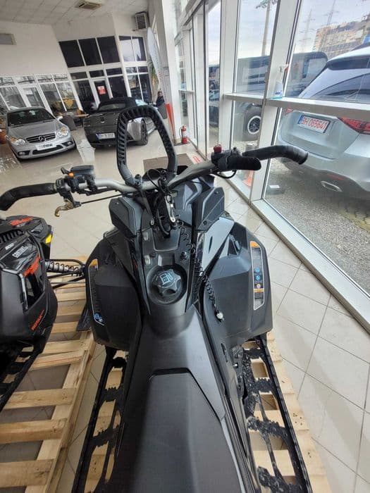 Snowmobil Rotax 850 2018