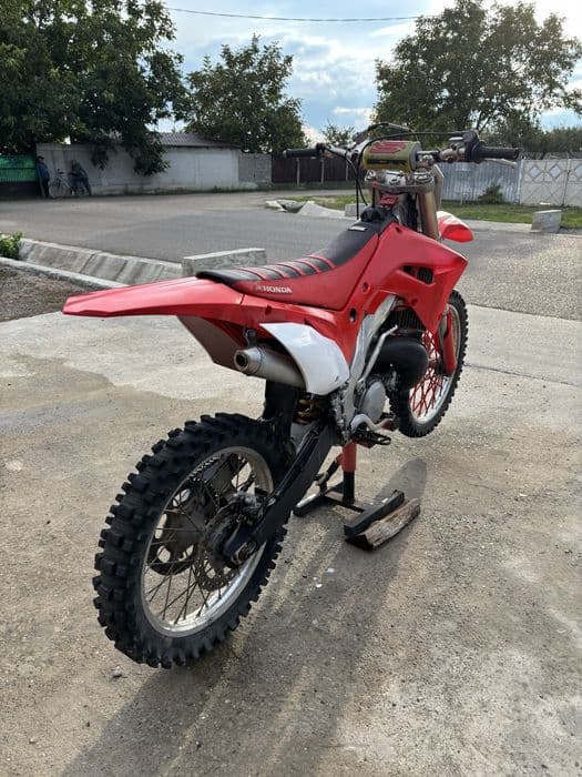 Cross Honda CR250 R