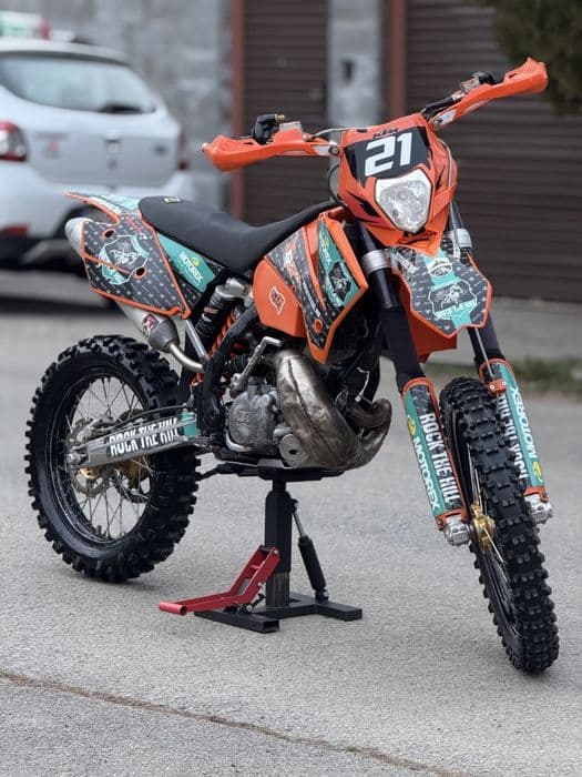 Vând KTM 200 EXC 2007 Enduro/Acte/Stare bună!2400€neg