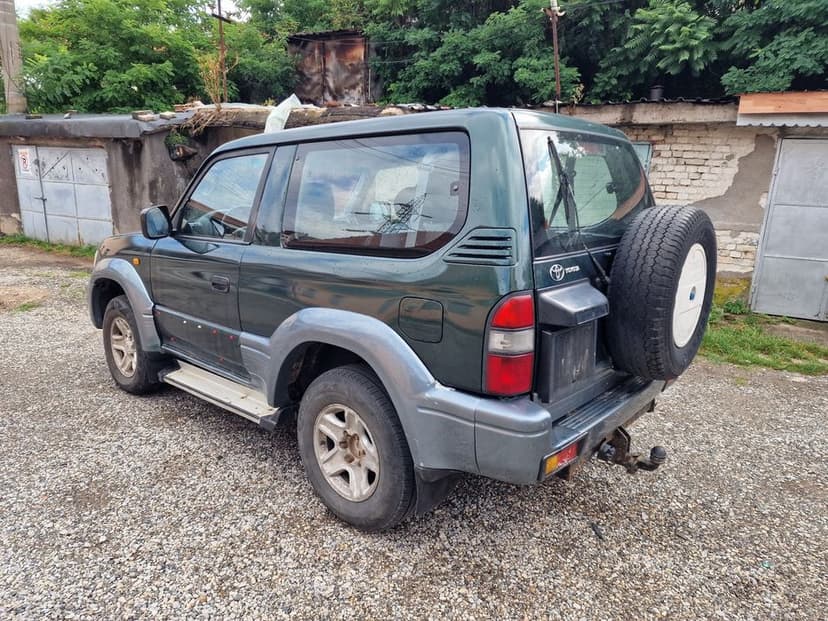 Dezmembrez Toyota Land Cruiser j90-J95