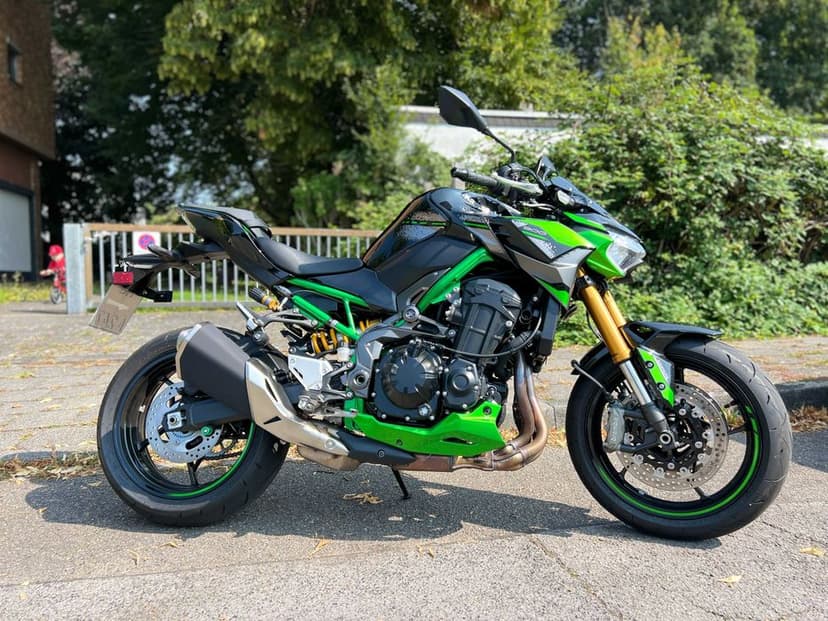 Kawasaki Z900 SE 2024-3500 km Garantie Kawasaki 3 ani (Brembo+Öhlins)