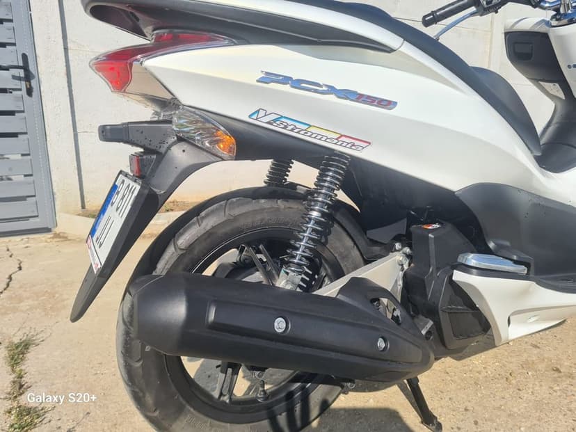 Scuter honda pcx 150 9000km
