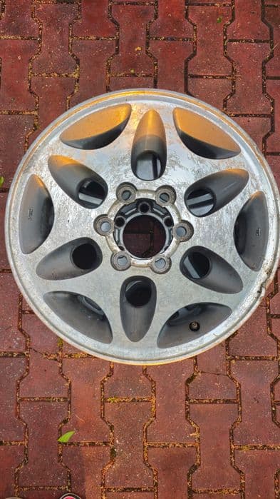 Vând 4 jante originale Toyota + 1 jantă rezervă din aliaj