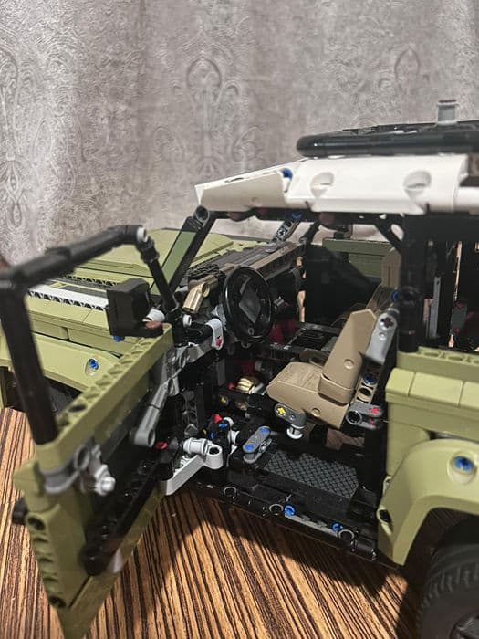 Lego tehnic Land ROVER Defender