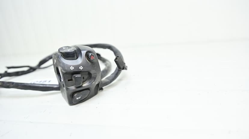 Yamaha FZ1 2006 - 2015  Bloc Comenzi Lumini Claxon Stanga