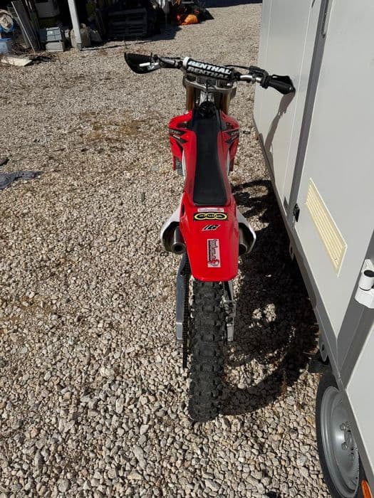 Honda CRF 250R - Motocros, 4T, în stare bună