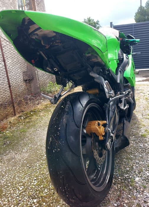 Kawasaki Ninja ZX6-R  636   2005