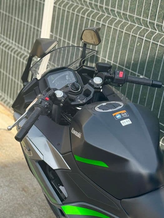 Kavasaki Ninja 500cc 2024
