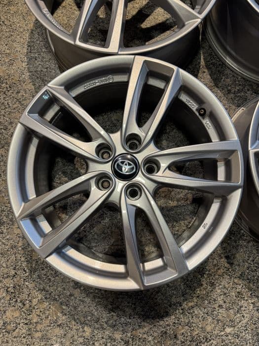 Jante aliaj 18” dedicate Toyota Camry Corolla Rav4 Yaris Cross