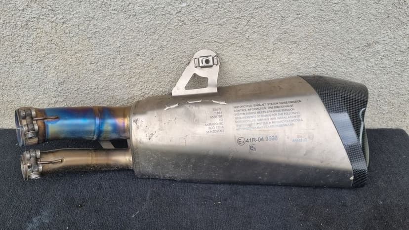 Toba/evacuare sport Akrapovic pentru Bmw s1000rr 2017 cu defect