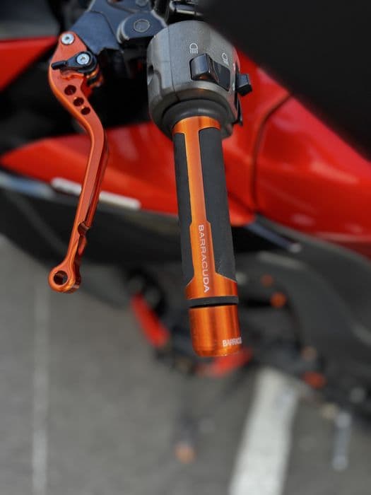 Kawasaki Z1000 (cauciucuri ,pinioane si lant nou)