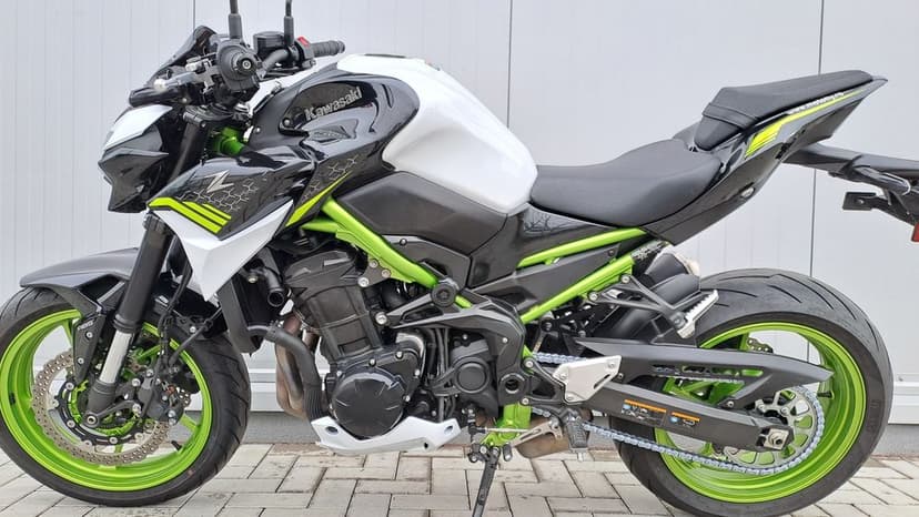 MotoFly Ploiesti vinde Kawasaki Z900 an 2021 garanție