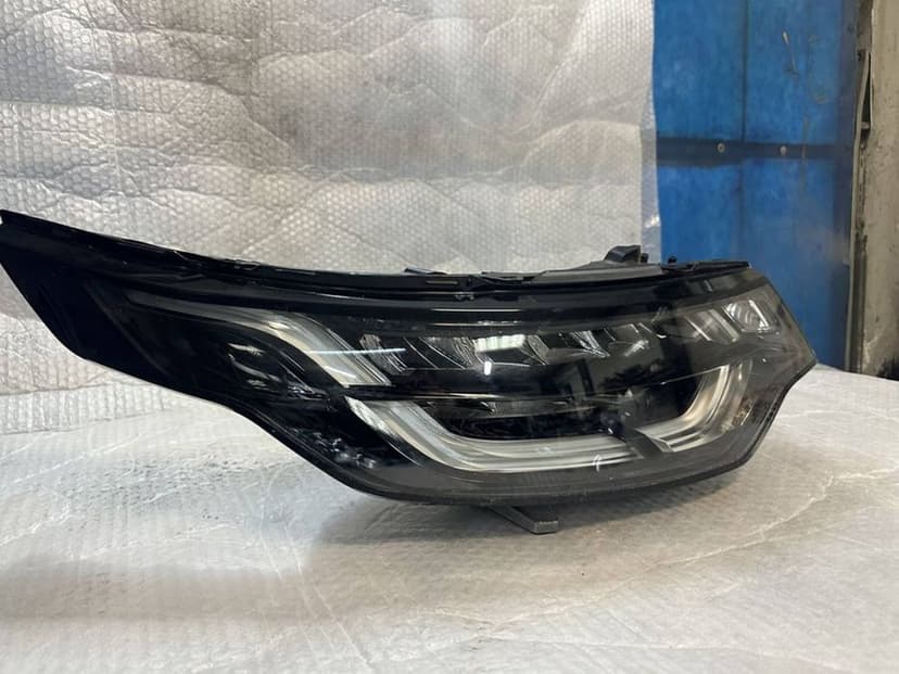 Far dreapta Land Rover Range Rover Discovery 5 FULL LED