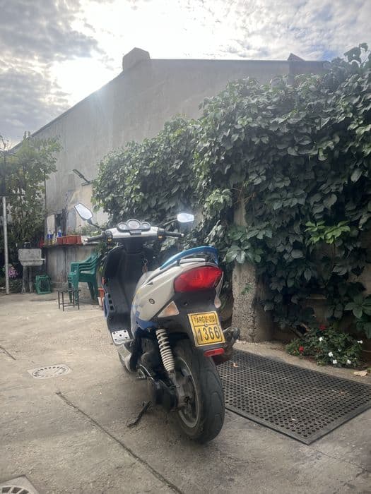 Vand scuter peugeot 2007