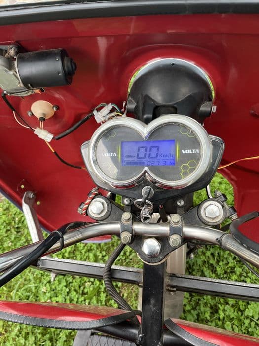 Triciclu Volta Hercules VT5 3,9kw - ajutor pentru cei fara permis