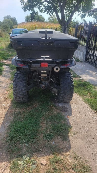 Vând sau schimb. Yamaha grizzly 660cm