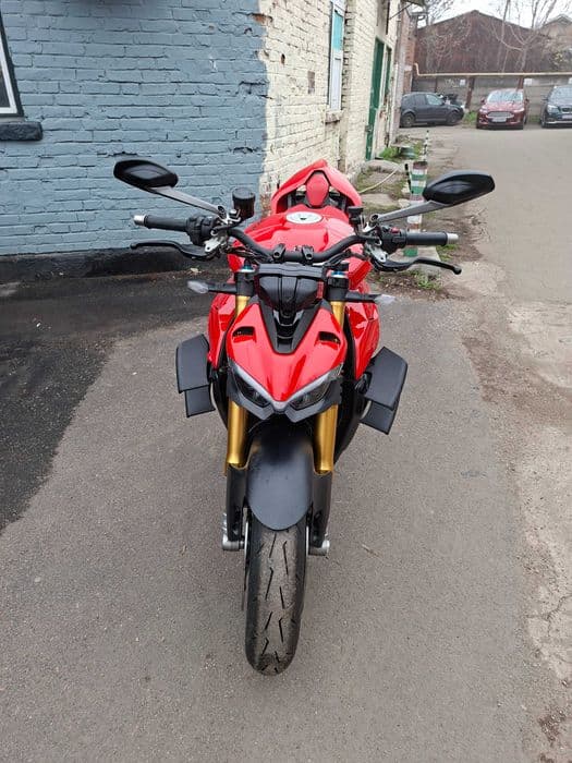 Vand ducati streetfighter v4s  2025