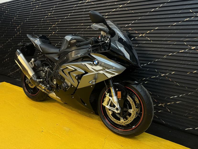 BMW S1000RR 2017, 8100 km, ABS, Quickshifter, Race Mods
