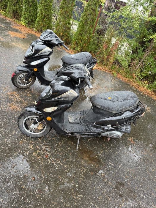 Vand scutere nefunctionale