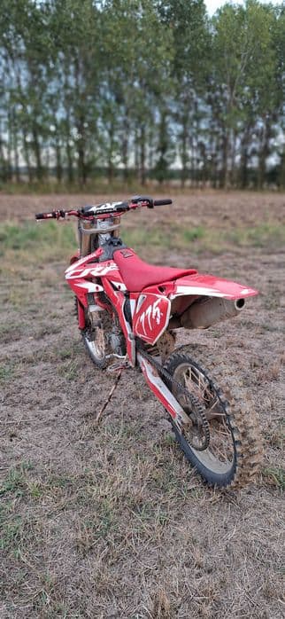 Honda CRF250R + roti SM