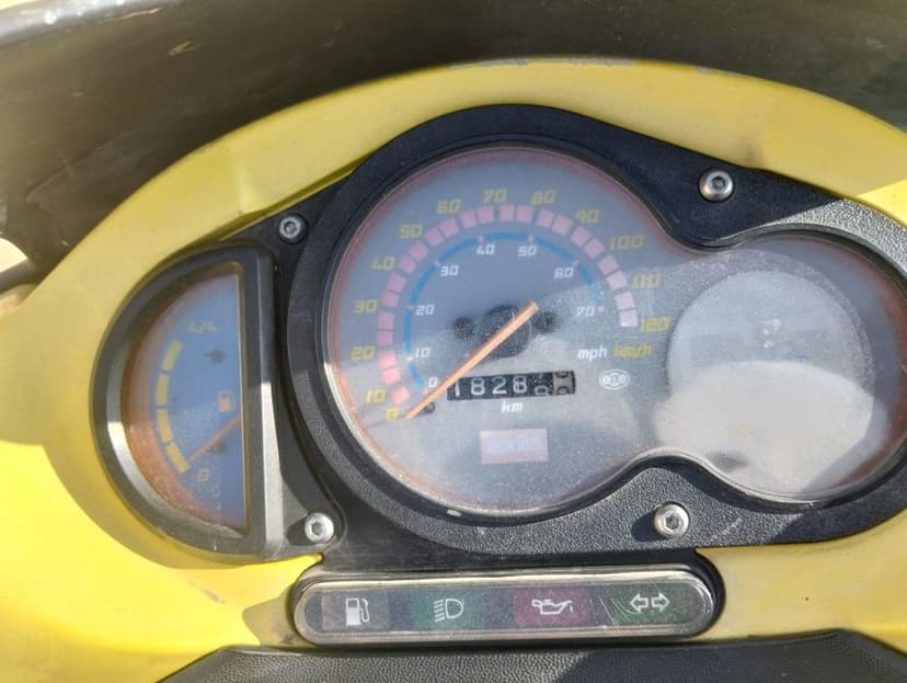 Scuter Aprilia SR 50