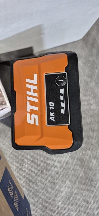 Stihl , Husqvarna acumulator