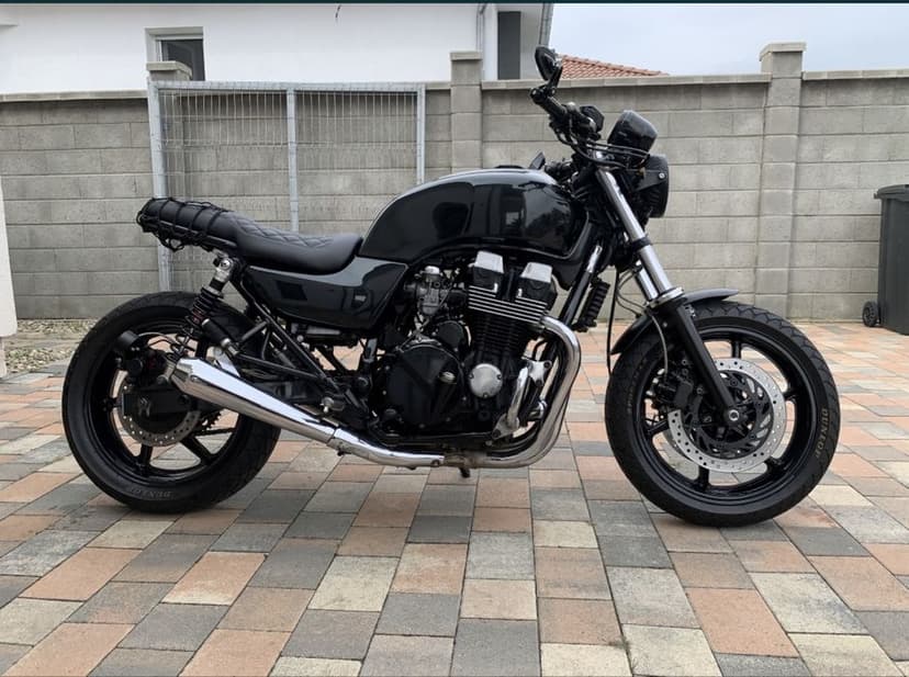 Honda CB750 Seven Fifty custom cafe racer