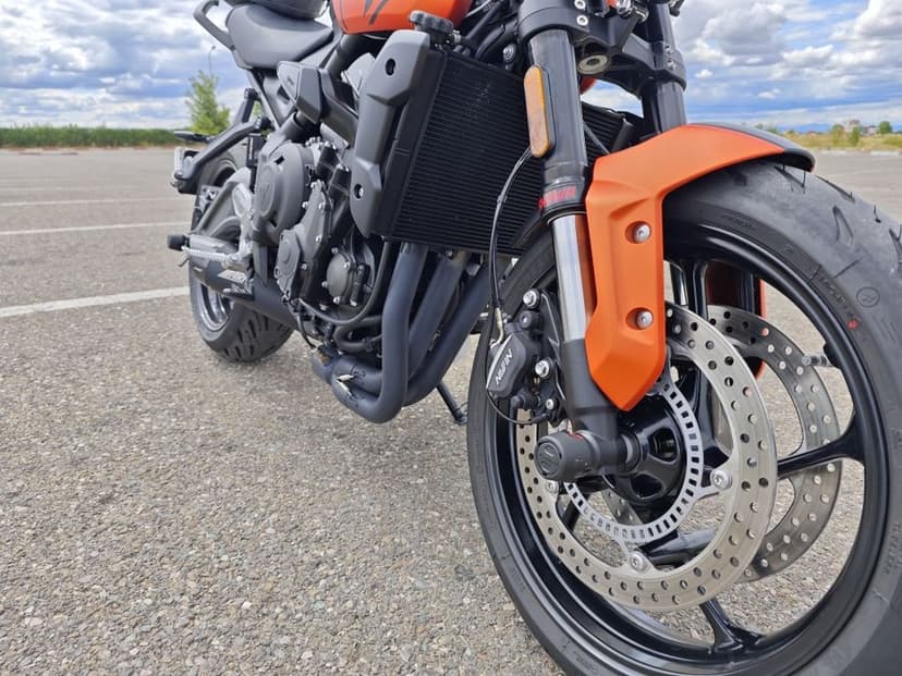 Vând / schimb Triumph trident 660 2023