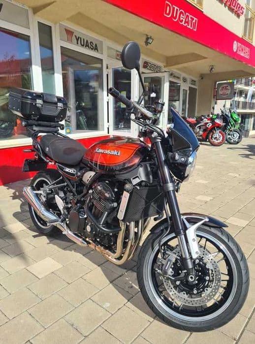 Cocmotors vinde cu garantie Kawasaki Z900RS, 2019, 112cp, accesorizata