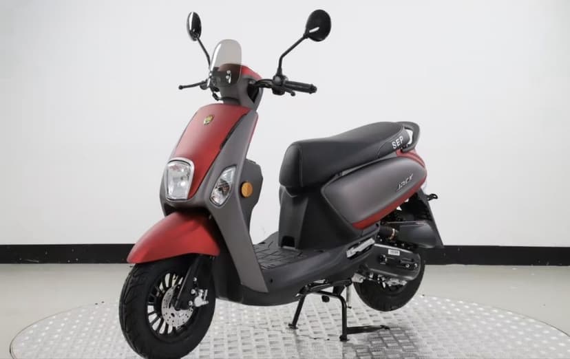 Scuter beznina 125Cc 50Cc 2025