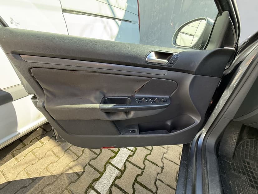 De vanzare VW JETTA 2008 1.9 TDI 105CP,acte la zi ,ITP VAL 12.08.26