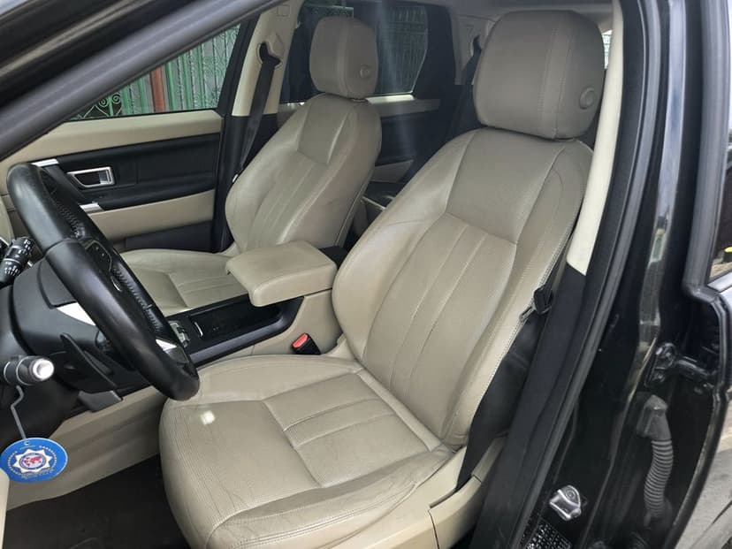 Land Rover Discovery Sport 7 locuri  - Range Rover