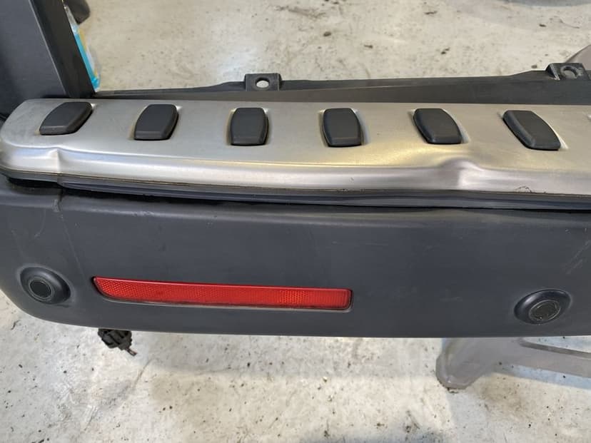 Bara spate Land Rover Discovery 3 originala cu senzori parcare