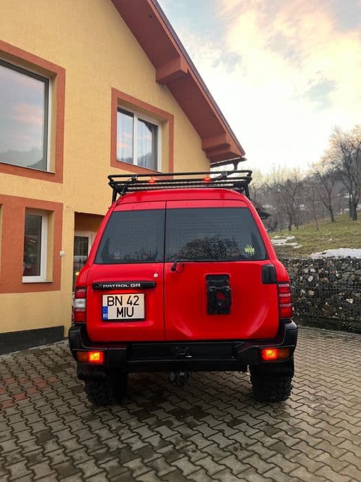 Vând Nissan Patrol Y61 2002