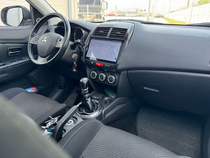 Mitsubishi/ASX 1,8/ 4WD / Panorama /Nav