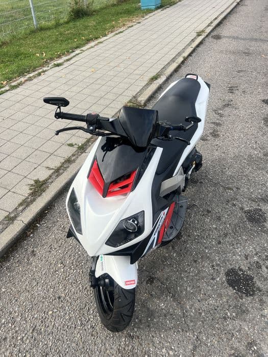 Vand scuter Derbi GP1 49 cc
