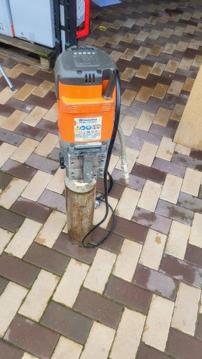 Masina profesionala de carotat Husqvarna