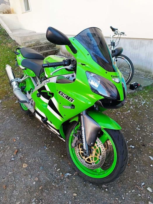 Kawasaki ninja 636 din 2002