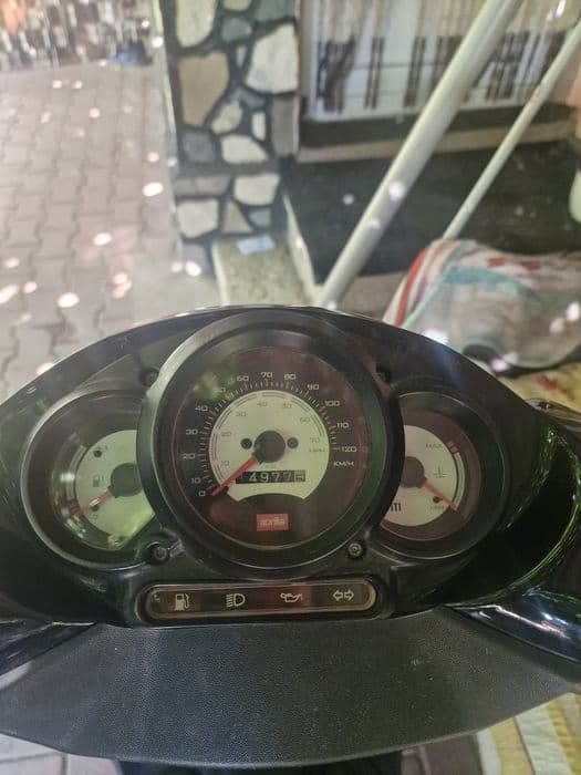 Scuter aprilia sr 49cc 2t