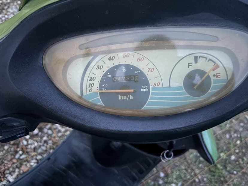 Vand scuter in stare bun