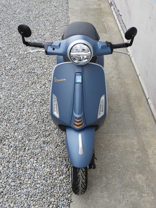 Scuter Vespa Primavera 125 Officina 8 | Rate | Leasing